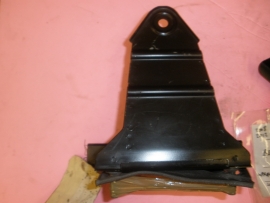 Mercedes Benz - Bumper Bracket - 221